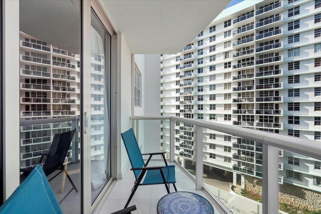 Beachfront 2 Bedroom At Tides Hollywood 8Th Floor Eksteriør billede
