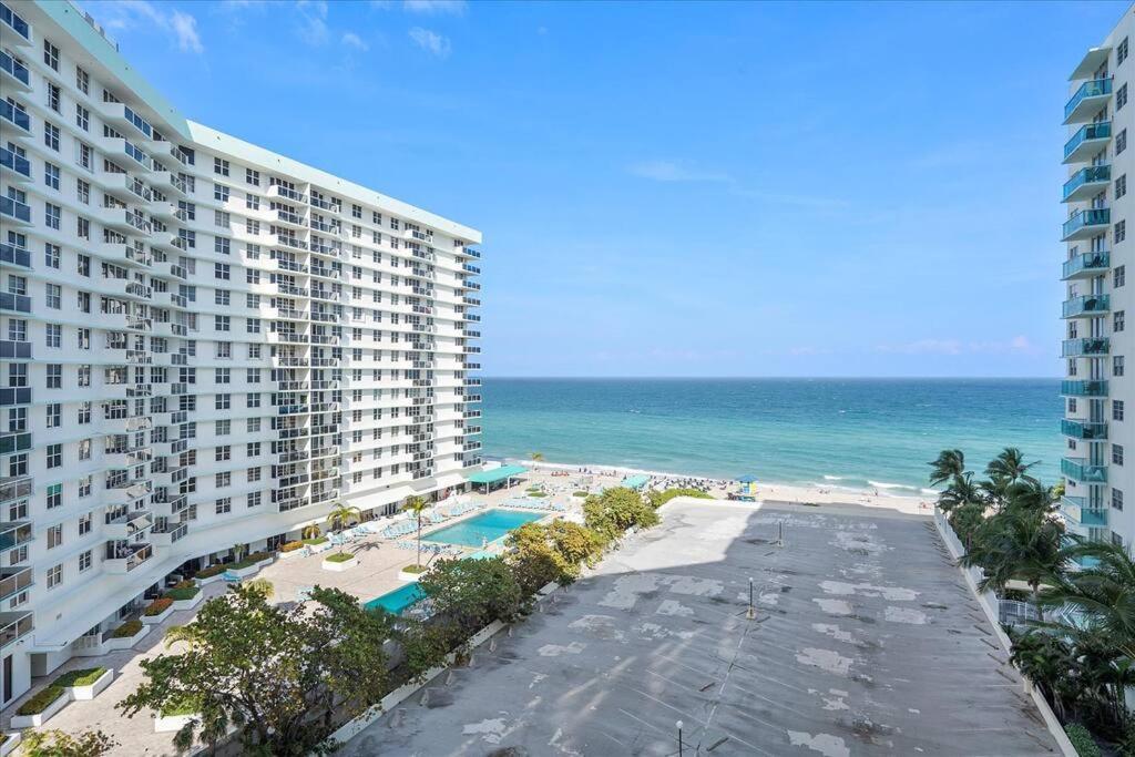 Beachfront 2 Bedroom At Tides Hollywood 8Th Floor Eksteriør billede