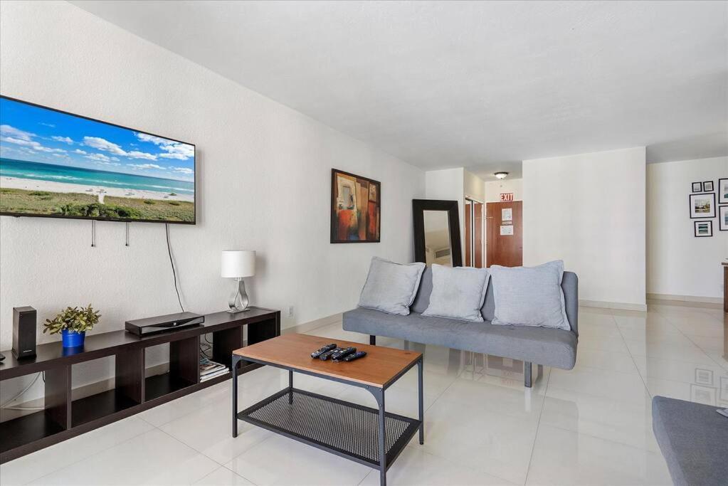 Beachfront 2 Bedroom At Tides Hollywood 8Th Floor Eksteriør billede
